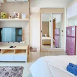 Redliving Apartemen Grand Kamala Lagoon-Asl Room