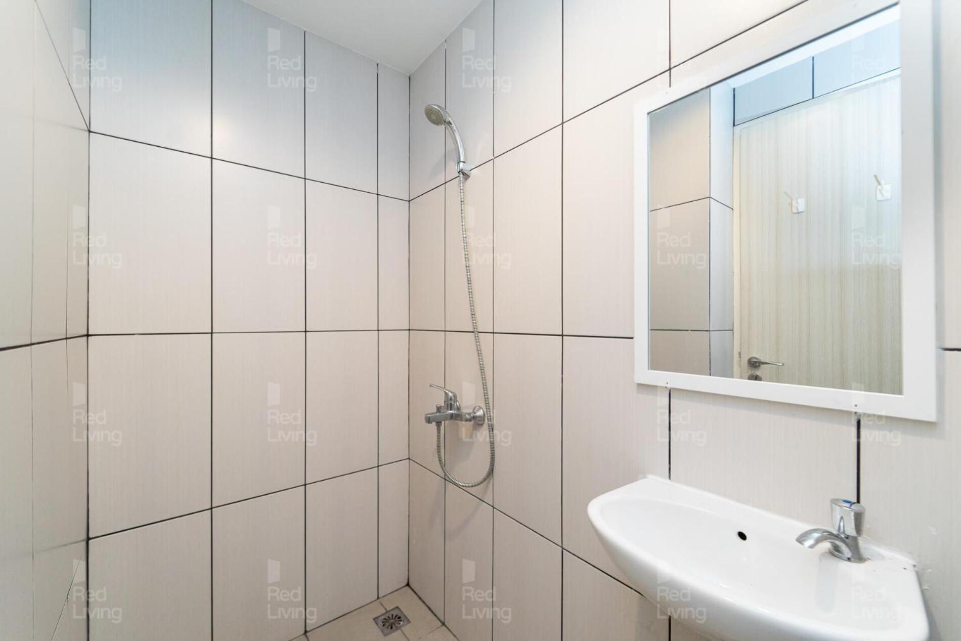 Redliving Grand Kamala Lagoon-asl Apartemen